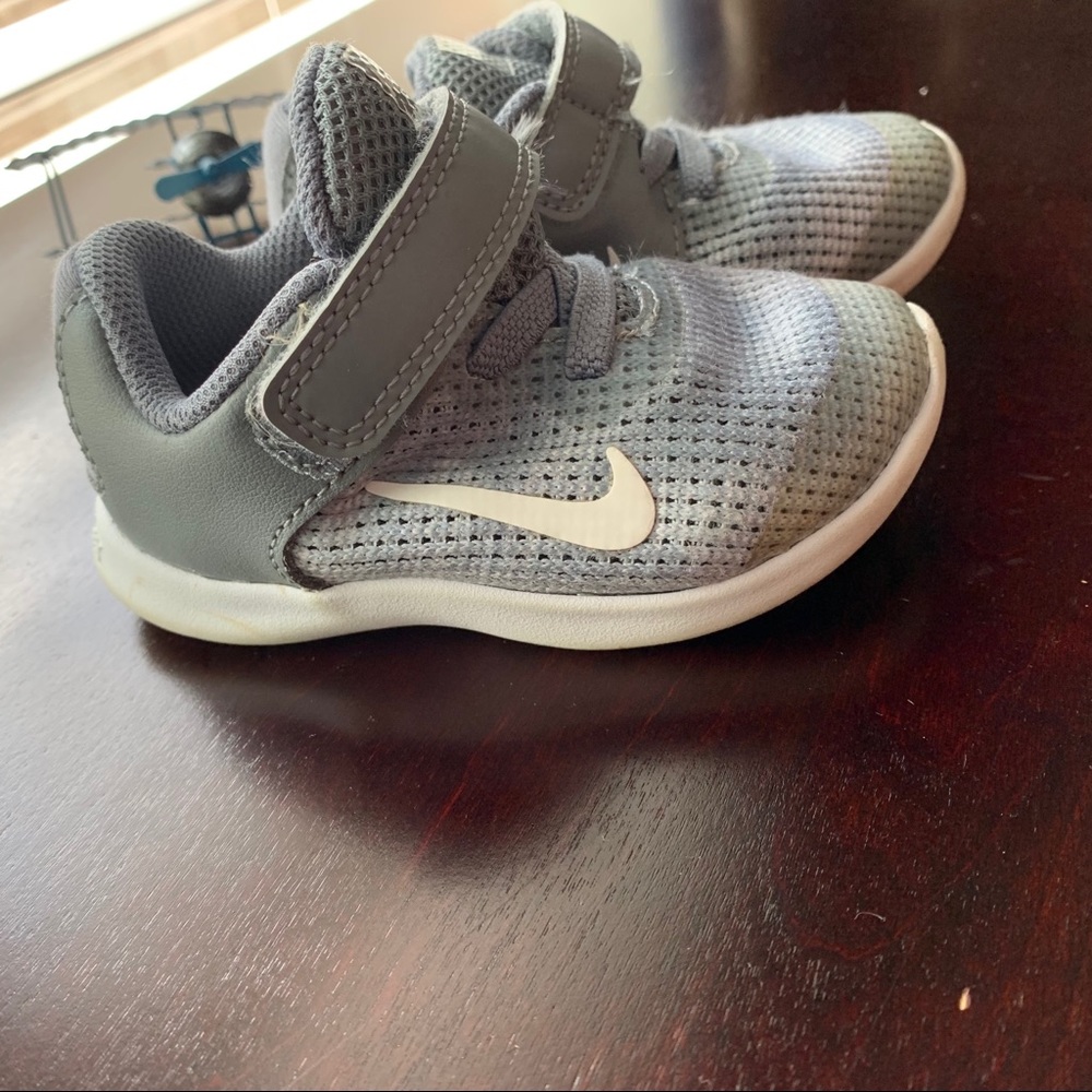 Nike tennis shoes (baby/toddler)